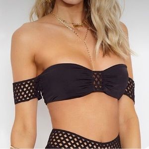 BEACH BUNNY Sexy Bikini Top *NWT* Moving Out of U.S. ⭐️Sale! 2/$40